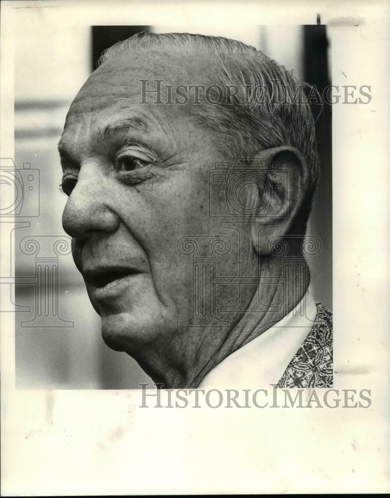 1983 Press Photo Indians president Gabe Paul - cvb65065- Historic Images