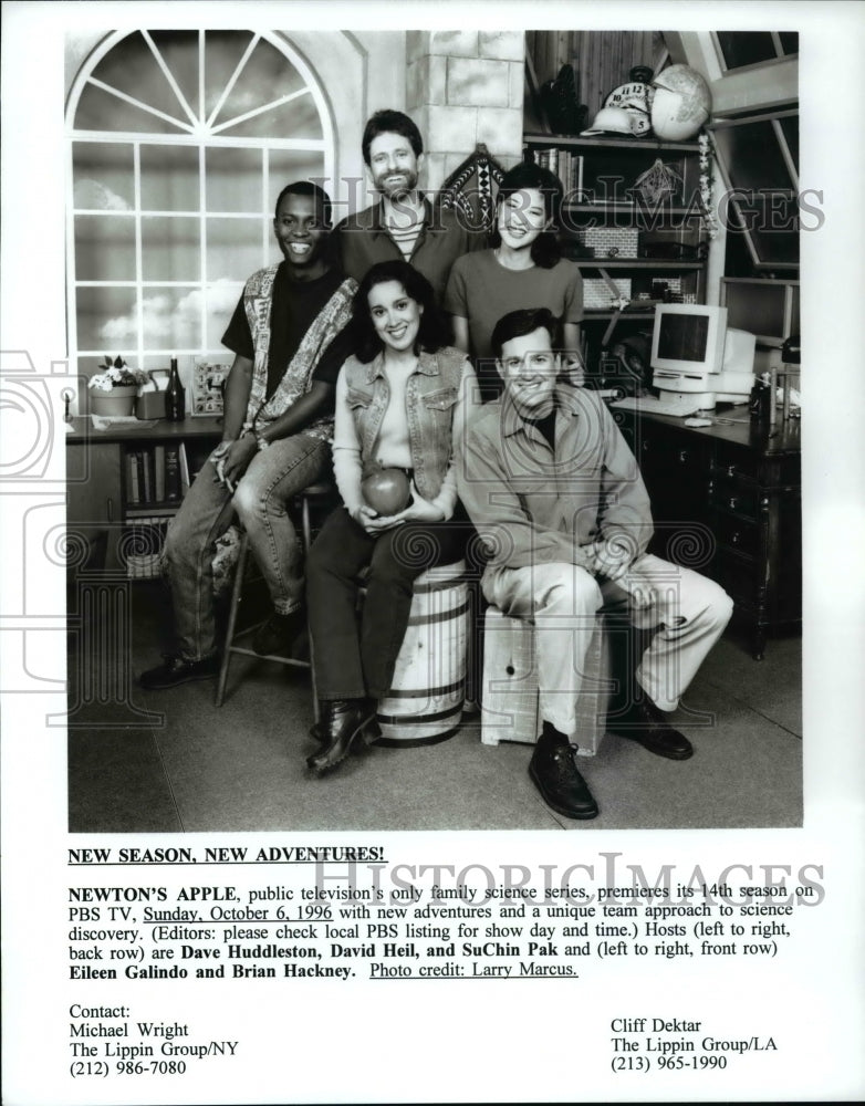 Press Photo Newton's Apple hosts-Huddleston, Heil, Pak, Galindo and Hackney