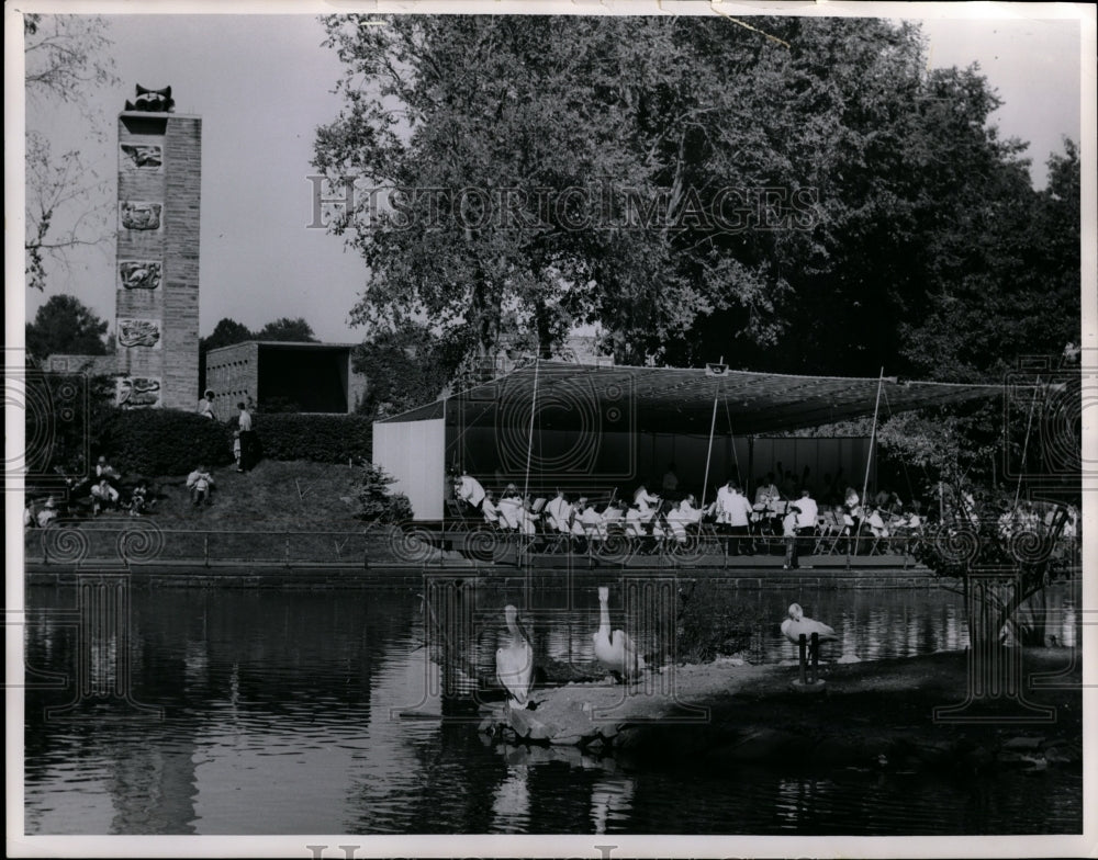1963 Press Photo Cleveland Orchestra Summer Cleveland Zoo - cvo01948- Historic Images