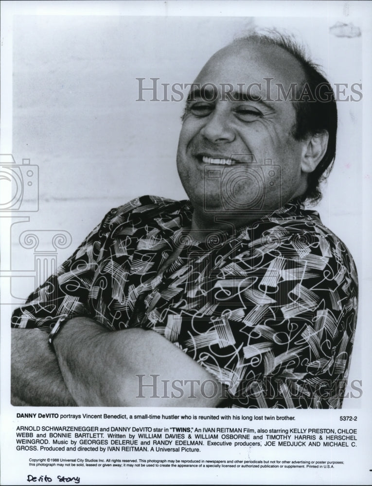 1989 Press Photo Danny Devito in Twins- Historic Images