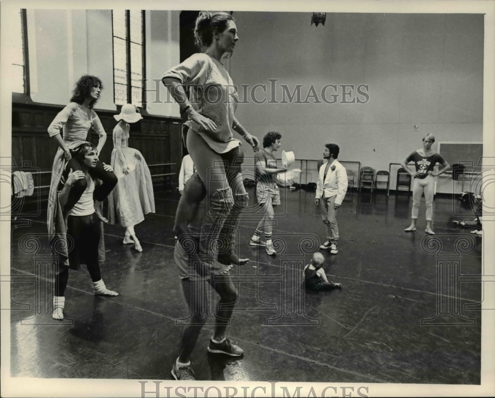 1983 Press Photo Jane Startzman David Holladay A. Chase rehearsal for Untitled- Historic Images