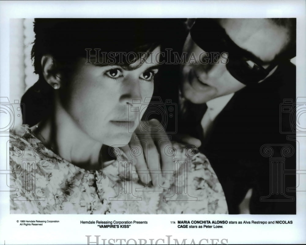 1988 Press Photo Maria Conchita Alonsa &amp; Nicolas Cage in Vampire&#39;s Kiss- Historic Images
