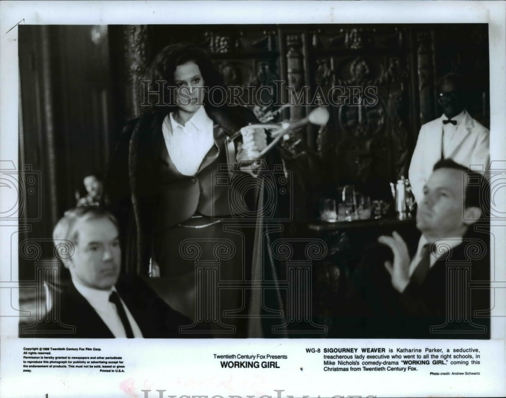 1989 Press Photo Sigourney Weaver in "Working Girl"- Historic Images
