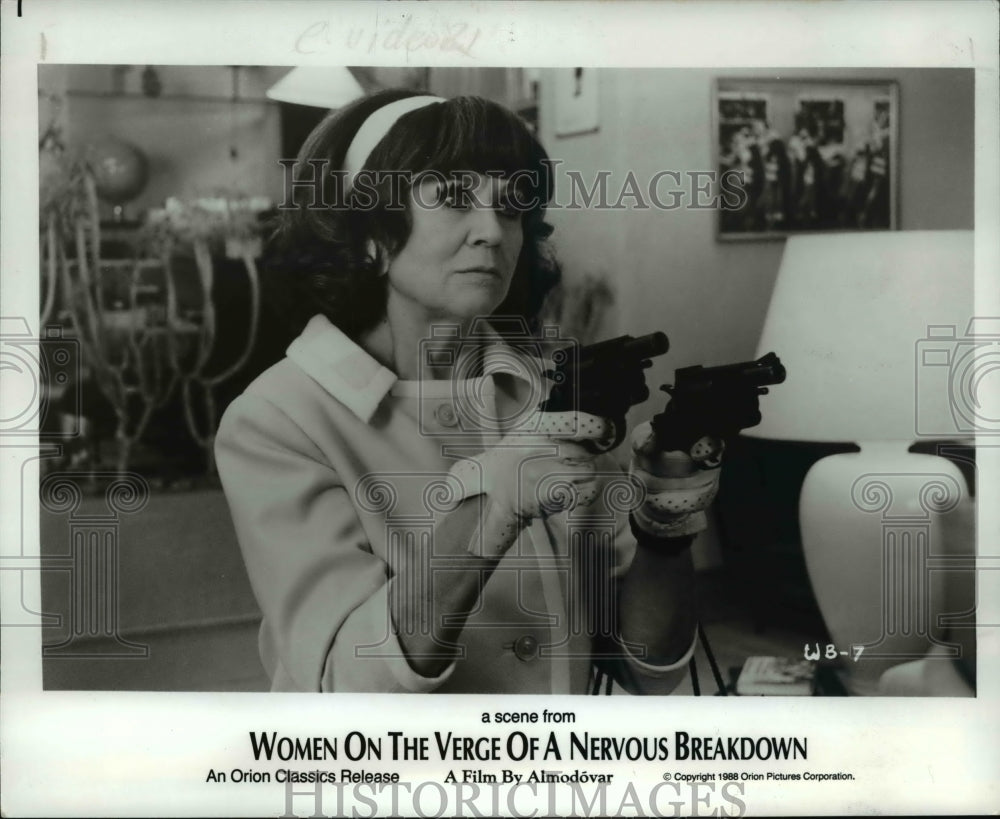 1989 Press Photo Julieta Serrano in Women on the Verge of a Nervous Breakdown- Historic Images