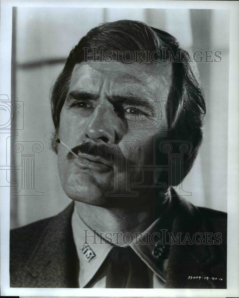 Press Photo Dennis Weaver stars in McCould- Historic Images