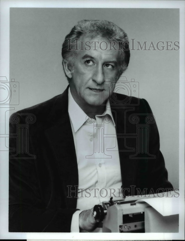 1985 Press Photo Bob Uecker in Mr. Belvedere - cvp29540- Historic Images