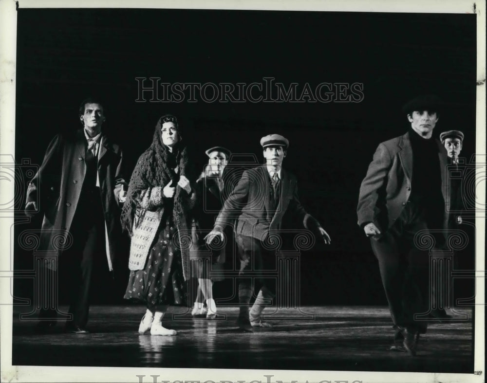 1982 Press Photo Ohio Ballet&#39;s Company in Songs Without Words - cvp30415- Historic Images