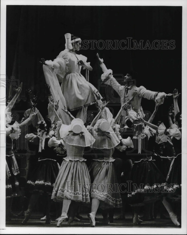 1985 Press Photo Cleveland Ballet "Coppelia" - cvp30645- Historic Images