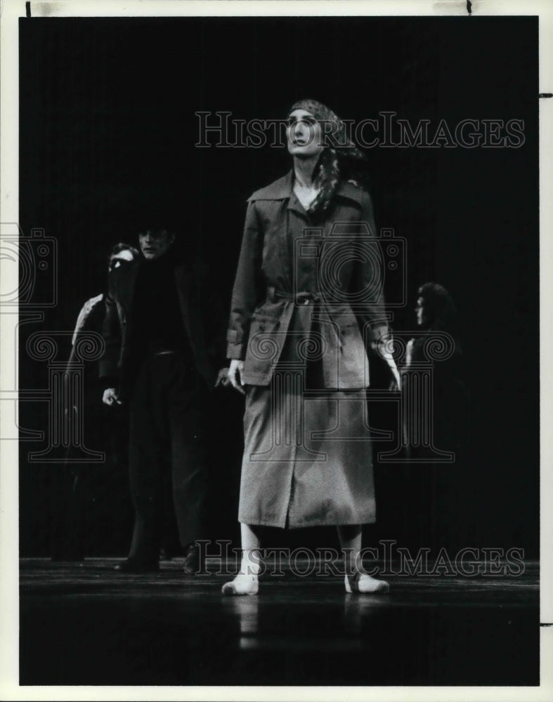1988 Press Photo Ohio Ballet Dancer in &quot;Songs Without Words&quot; Heinz Poll- Historic Images