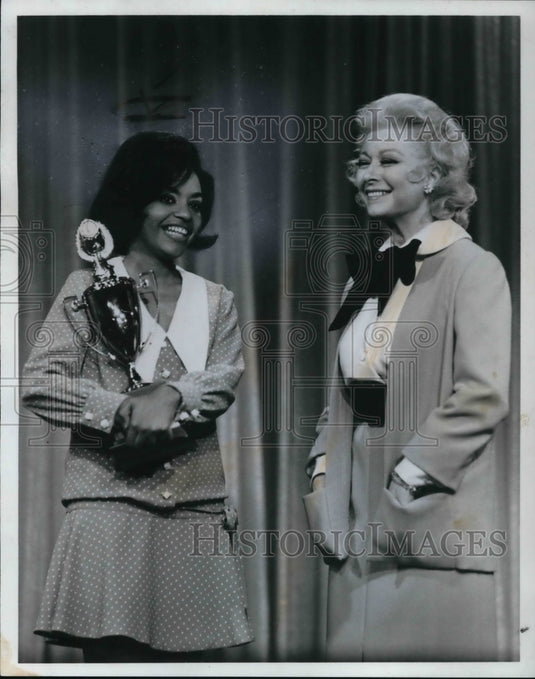 Press Photo Georgina Kindall in "Your All American College Show" - cvp30800- Historic Images