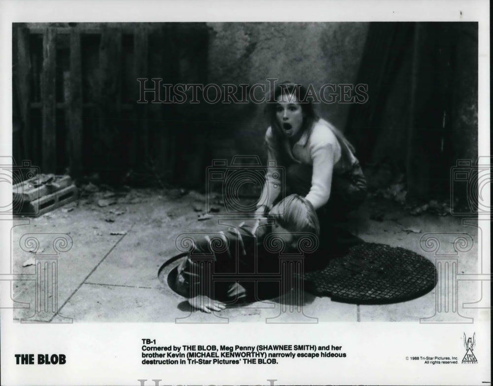 1988 Press Photo Michael Kenworthy &amp; Shawnee Smith in The Blob - cvp30927- Historic Images