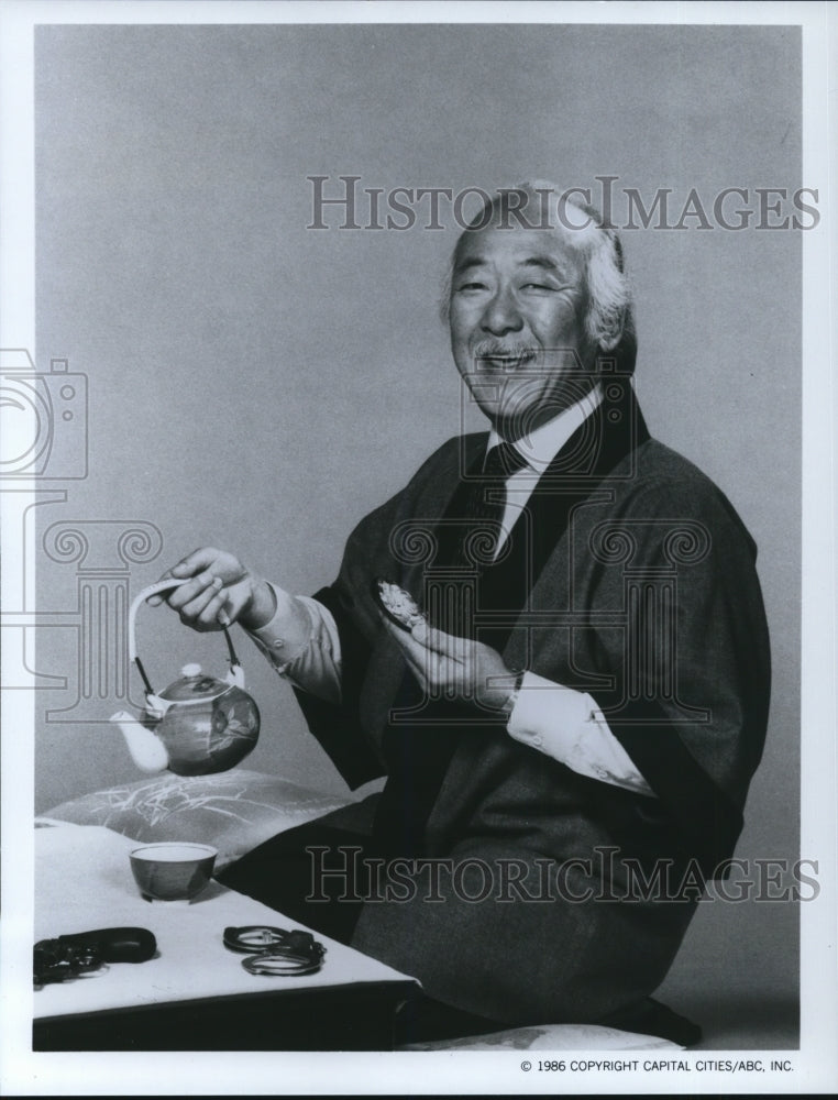 1986 Press Photo Pat Morita in Ohara - cvp31919- Historic Images