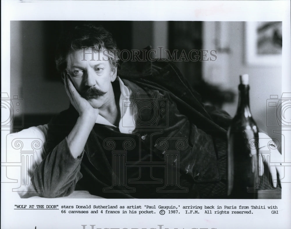 1987 Press Photo Donald Sutherland stars as Paul Gauguin in Wolf at the Door- Historic Images