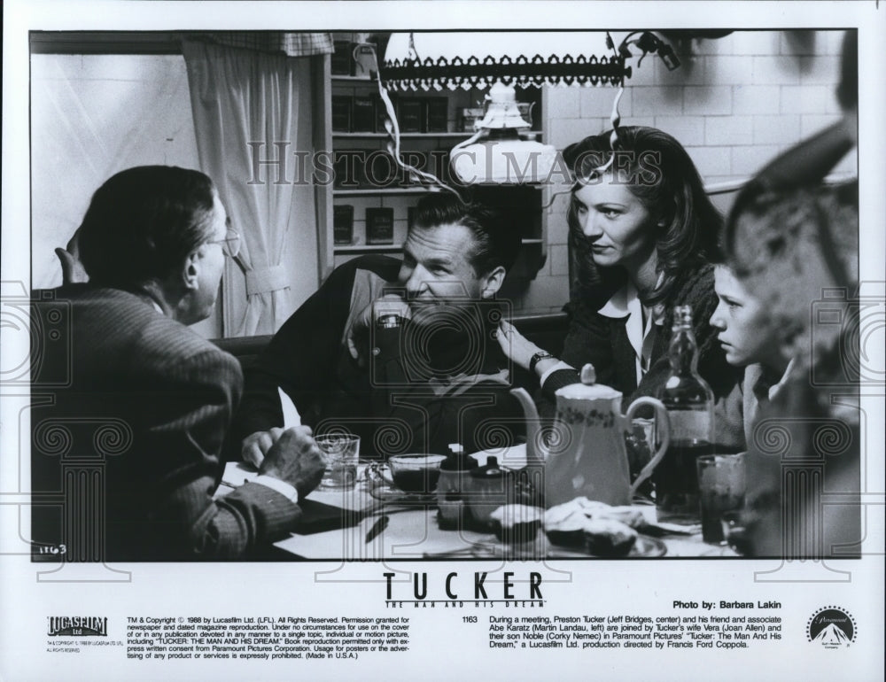 1989 Press Photo Jeff Bridges Martin Landau Corky Nemec and Joan Allen in Tucker- Historic Images