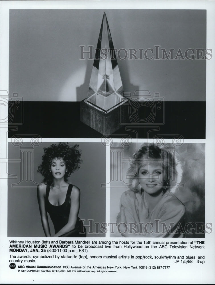 1988 Press Photo Whitney Houston and Barbara Mandrell host American Music Awards- Historic Images