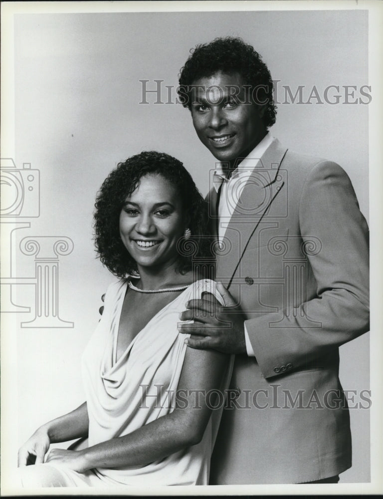 1984 Press Photo Philip Michael Thomas and Olivia Brown in Miami Vice- Historic Images