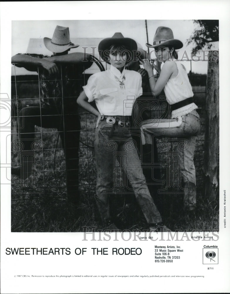 1988 Press Photo Janis Gill Kristine Arnold Sweethearts of the Rodeo Country Duo- Historic Images