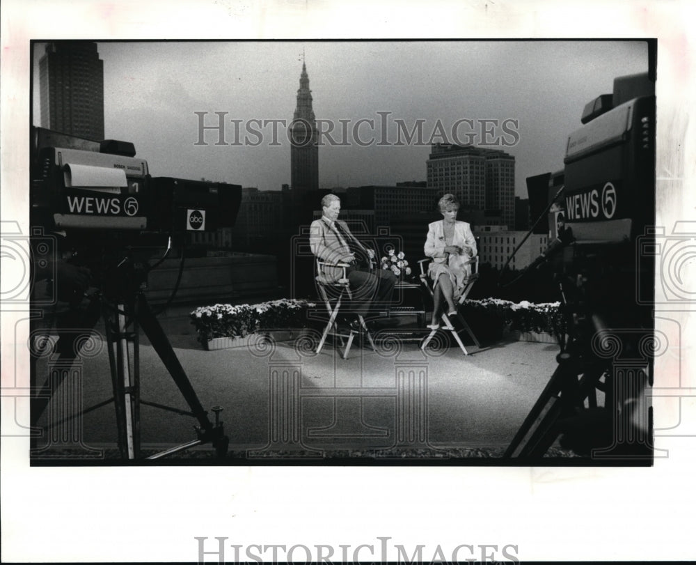 1986 Press Photo Joan Lunden and David Hartman host Good Morning America- Historic Images