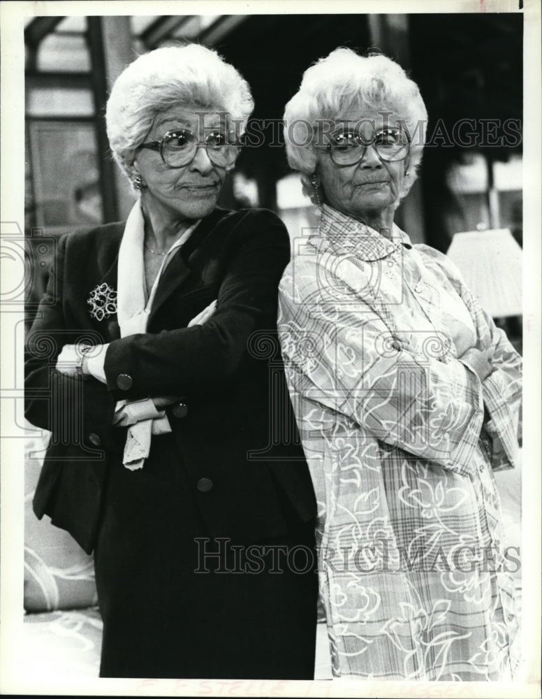 1987 Press Photo Nancy Walker &amp; Estelle Getty on The Golden Girls - cvp34042- Historic Images