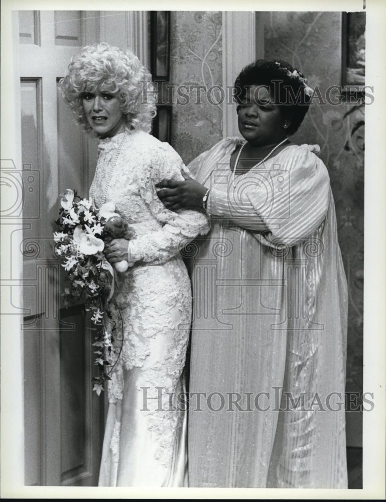 1983 Press Photo Nell Carter &amp; Arlene Golnka in Gimme A Break - cvp34254- Historic Images