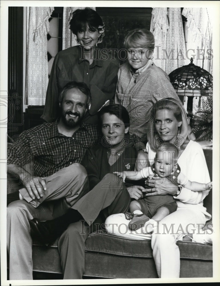 1985 Press Photo Justine Bateman Tina Yothers Meredith Baxter Birney Michael- Historic Images
