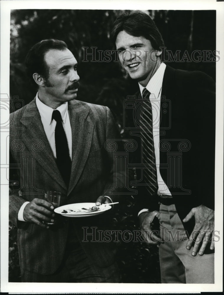 1980 Press Photo Hector Elizondo and Tom Mason star in Freebie and the Bean- Historic Images