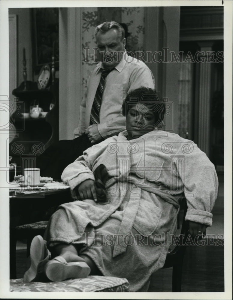 1982 Press Photo Nell Carter &amp; Dolph Sweet in Gimme A Break - cvp34532- Historic Images