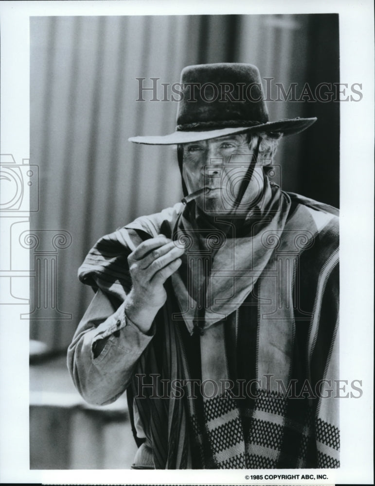 1985 Press Photo Lee Majors in The Fall Guy - cvp34588- Historic Images