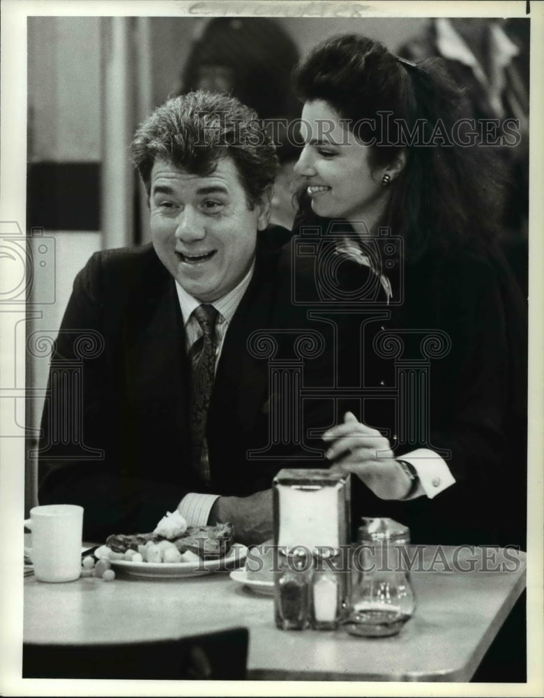 1987 Press Photo John LArroquette and Fran Dreshcer in Night Court - cvp34806- Historic Images