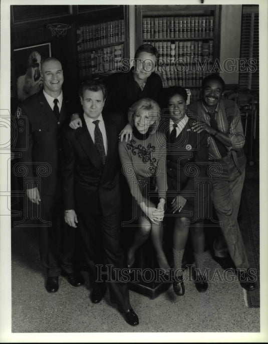 1989 Press Photo Harry Anderson, Richard Moll, John Larroquette in Night Court- Historic Images