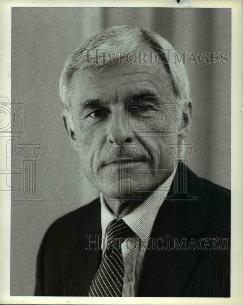 1985 Press Photo Grant A Tinker Chairman Of The Board CEO NBC - cvp35172- Historic Images