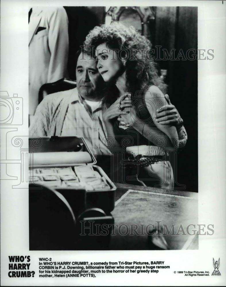 1989 Press Photo Barry Corbin Annie Potts In Who&#39;s Harry Crumb - cvp35420- Historic Images