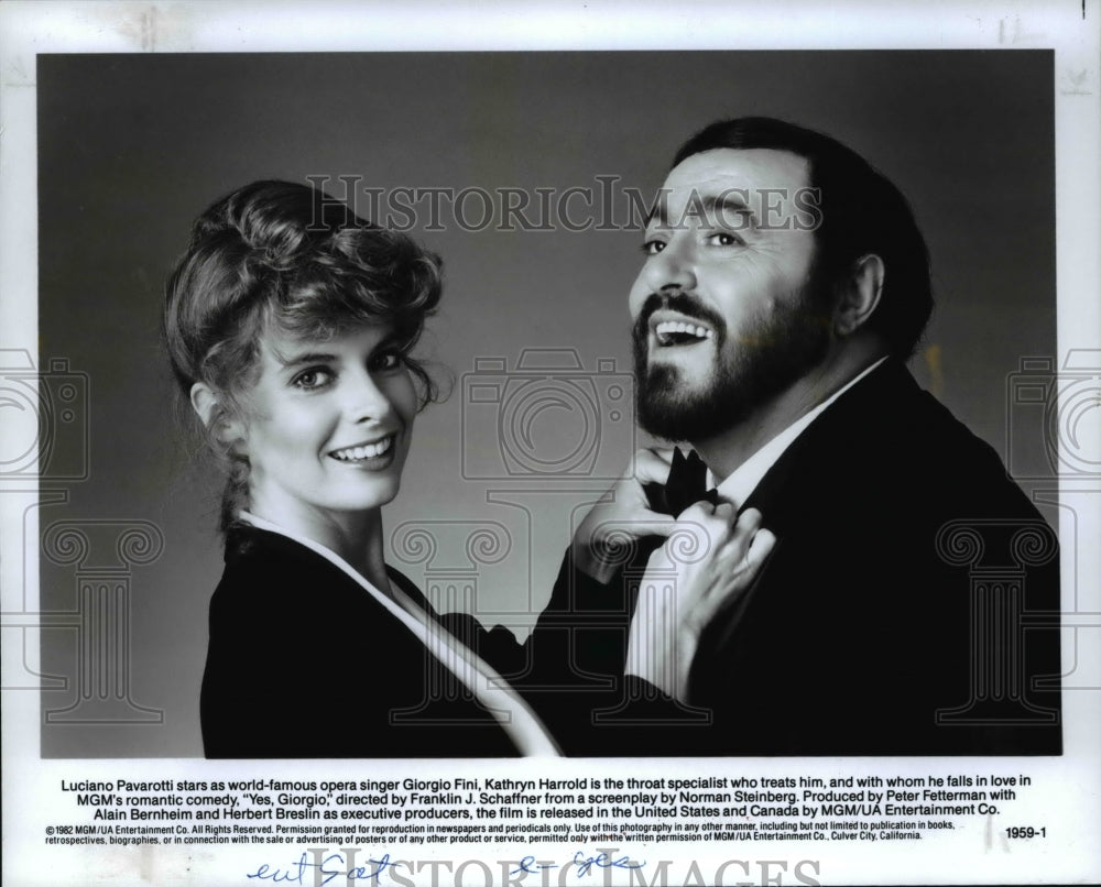 1982 Press Photo Luciano Pavarotti and Kathryn Harrold in Yes, Giorgio- Historic Images