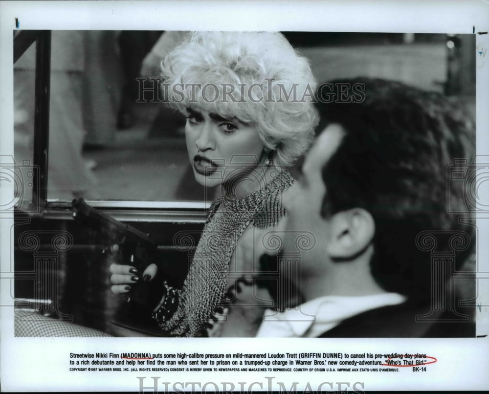 1987 Press Photo Griffin Dunne &amp; Madonna in Who&#39;s That Girl - cvp35688- Historic Images