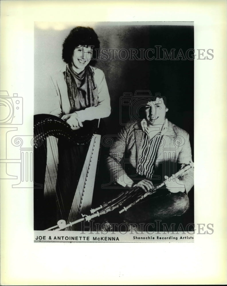 1984 Press Photo Joe & Antoinette McKenna Music Artist - cvp35786- Historic Images