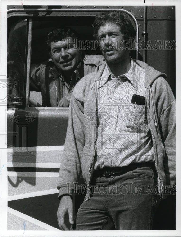 Undated Press Photo Movin On - cvp36090- Historic Images