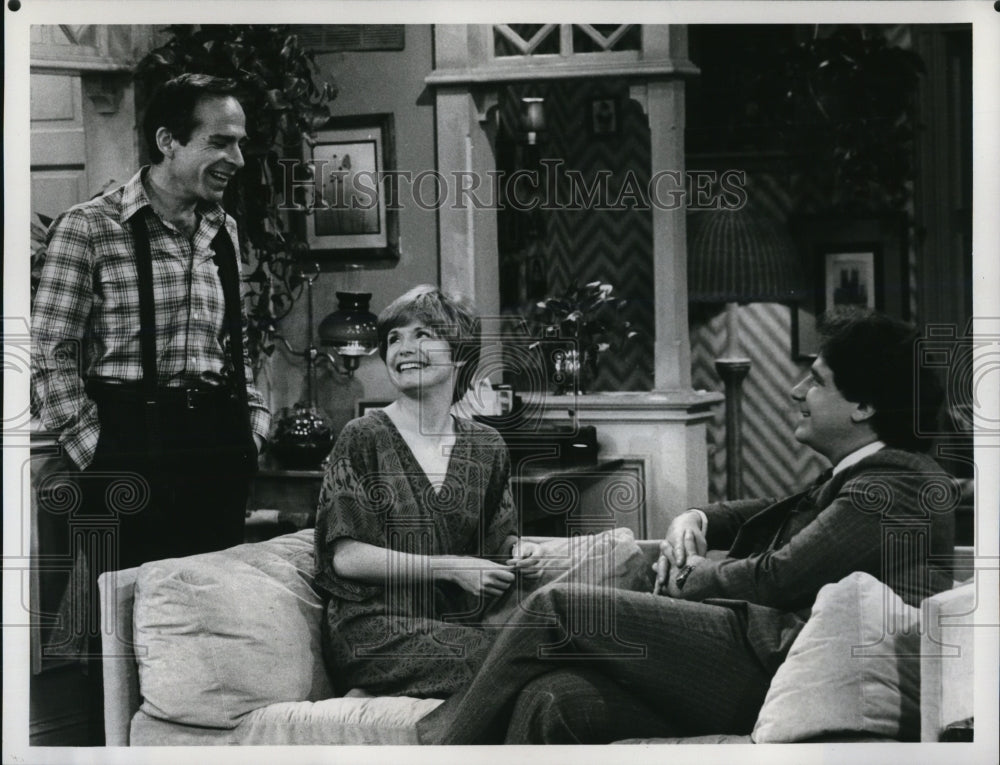 1981 Press Photo Bonnie Franklin, Richard Masur, and Ron Rifkin in CBS's One Day- Historic Images