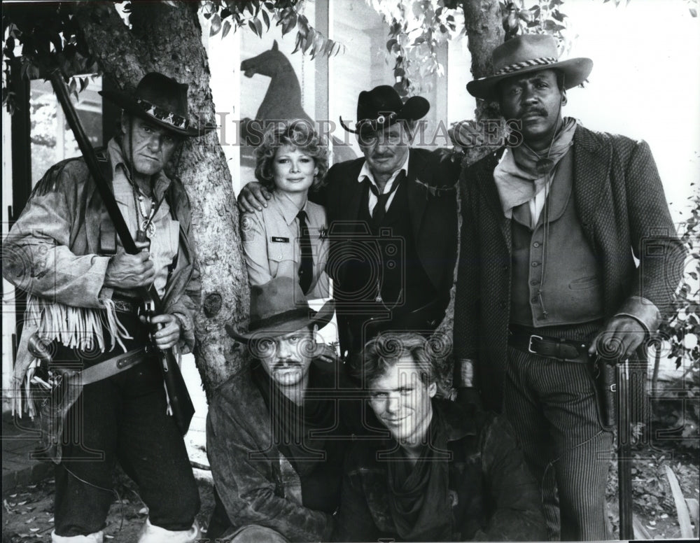 1986 Press Photo Patrick House William Lucking Charles Napier Christina Belford- Historic Images