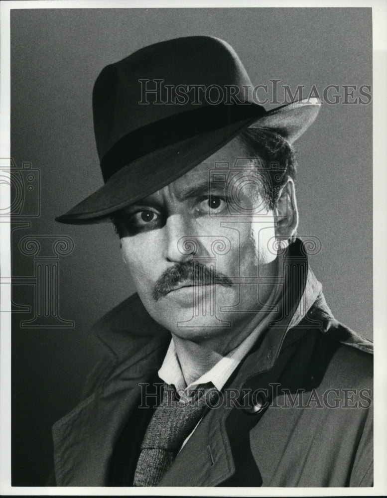 1983 Press Photo Stacy Keach stars in Mickey Spillane&#39;s Mike Hammer - cvp36449- Historic Images