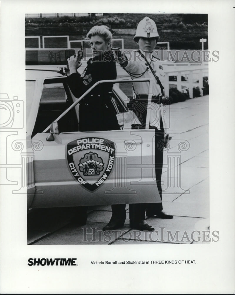 1988 Press Photo Victoria Barrett an Shakti in &quot;Three Kinds Of Heat&quot; - cvp36804- Historic Images