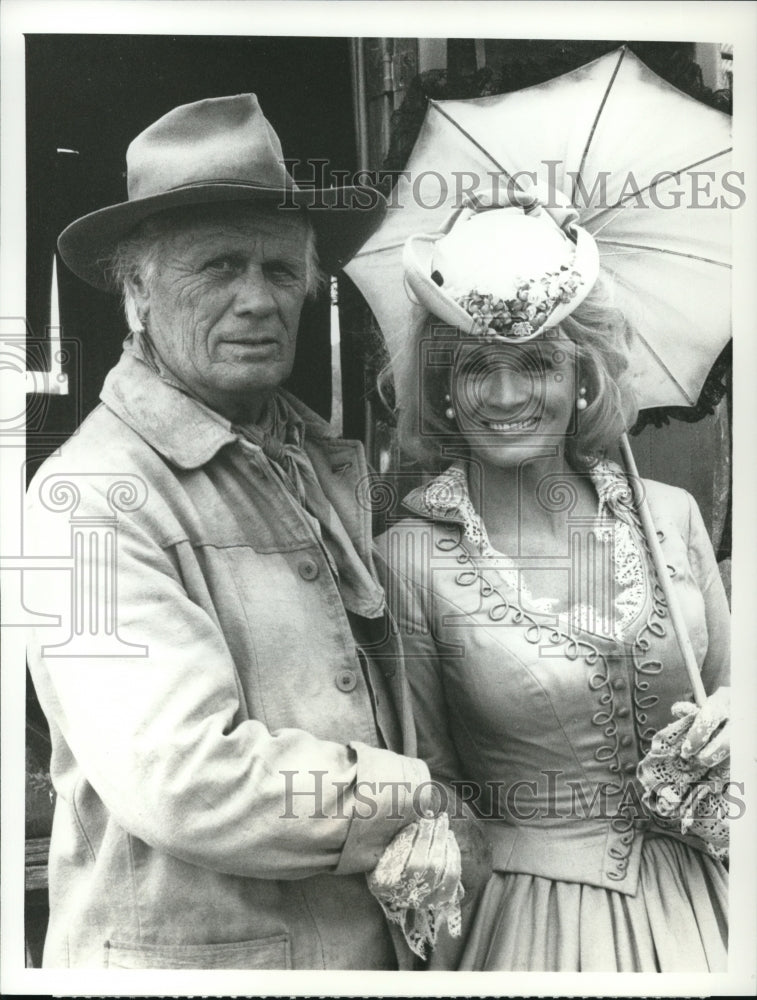 1987 Press Photo Richard Widmark and Angie Dickerson in Once Upon A Texas Train- Historic Images