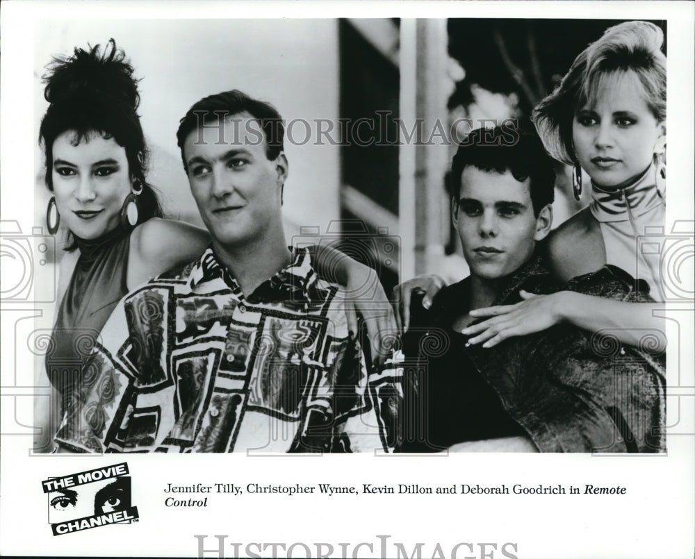 1988 Press Photo Jennifer Tilly, Christopher &amp; Cast of Remote Control- Historic Images