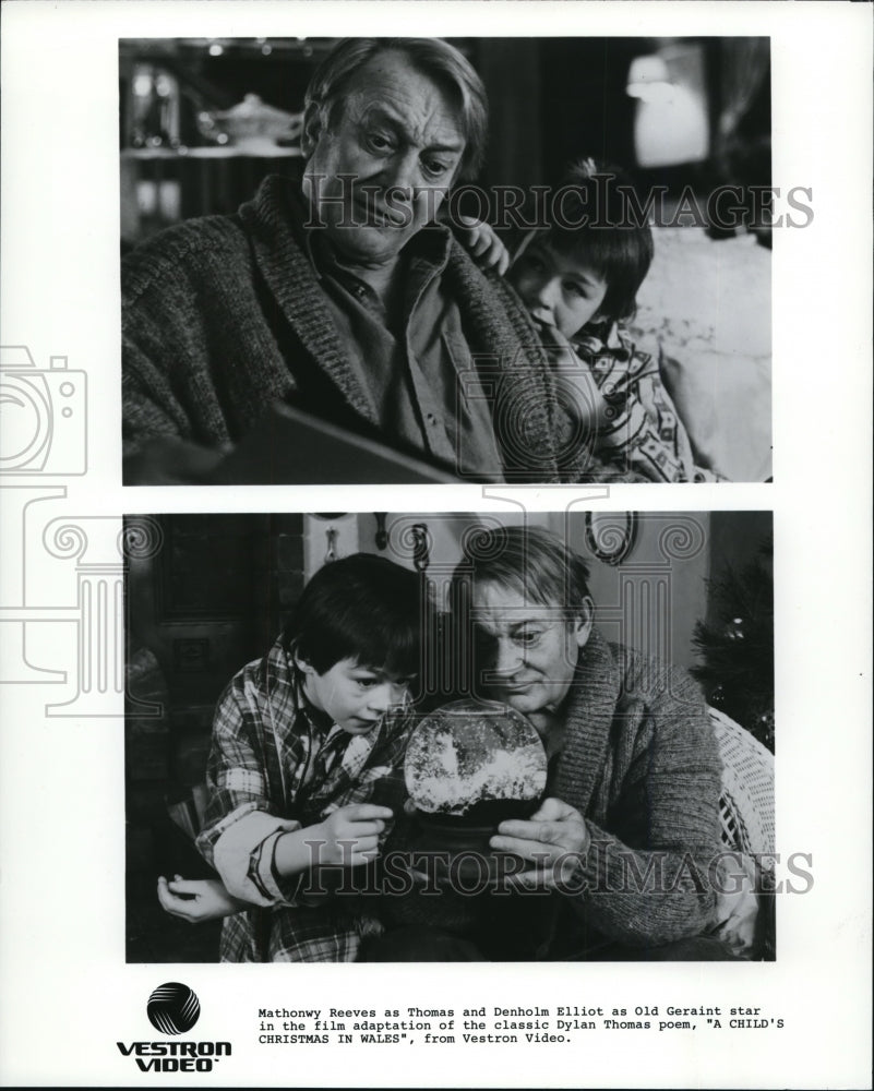 1988 Press Photo Mathonwy Reeves Denholm Elliott in Child&#39;s Christmas in Wales- Historic Images