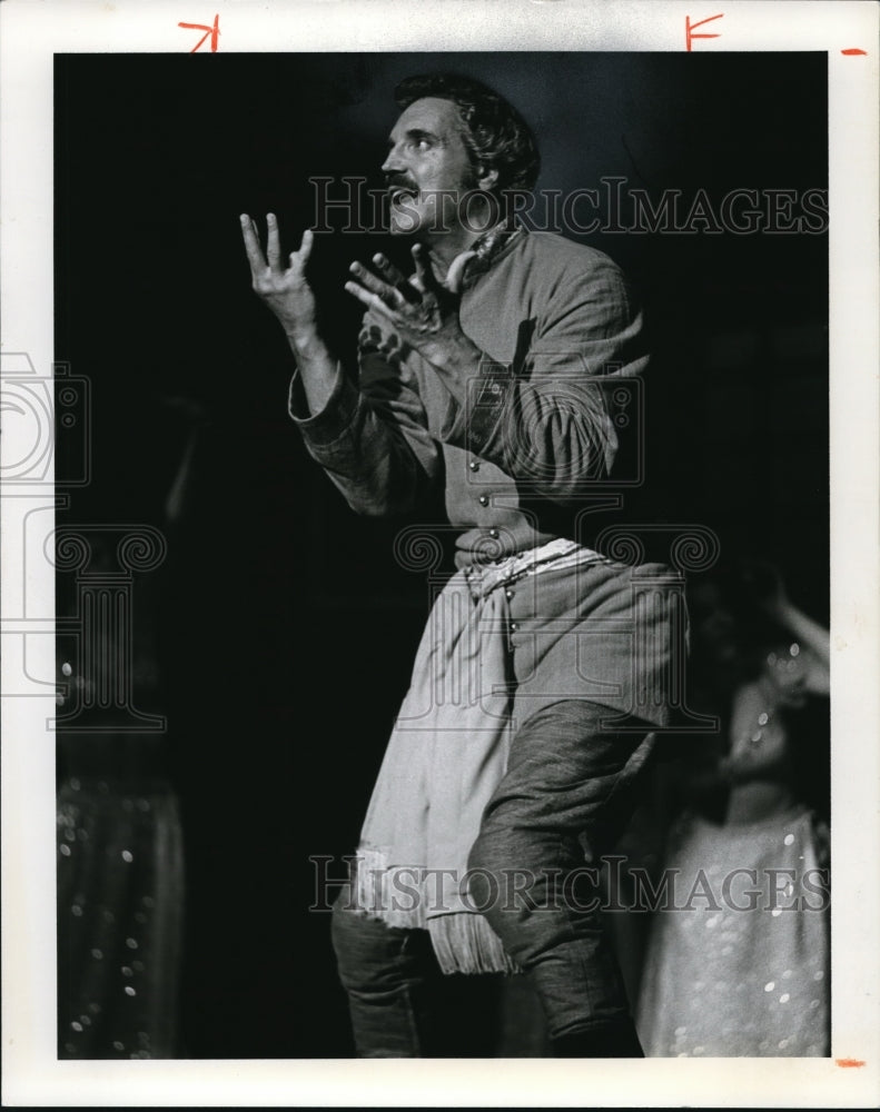 Undated Press Photo Hal Linden In KIsmet - cvp38579- Historic Images