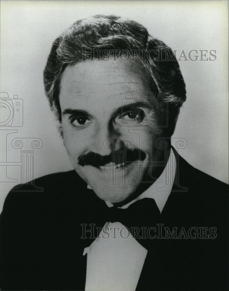 1988 Press Photo Hal Linden Man Of La Mancha - cvp38586- Historic Images