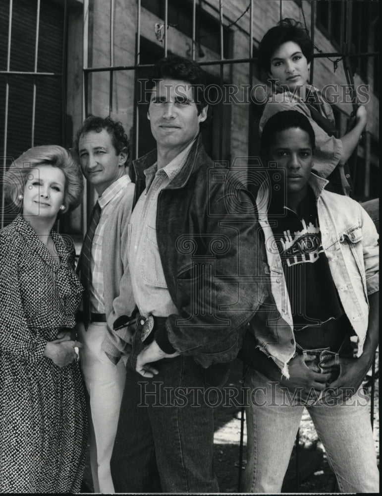 1986 Press Photo Cast of Downtown - cvp39993- Historic Images