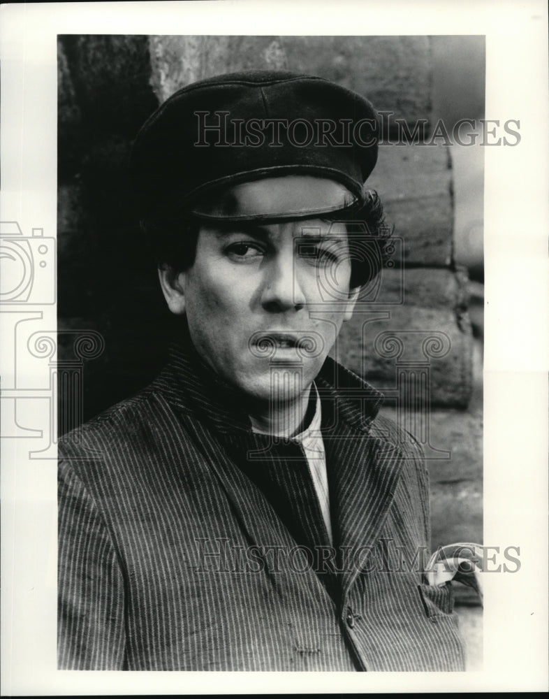 1984 Press Photo Peter Riegert in Ellis Island - cvp40058- Historic Images