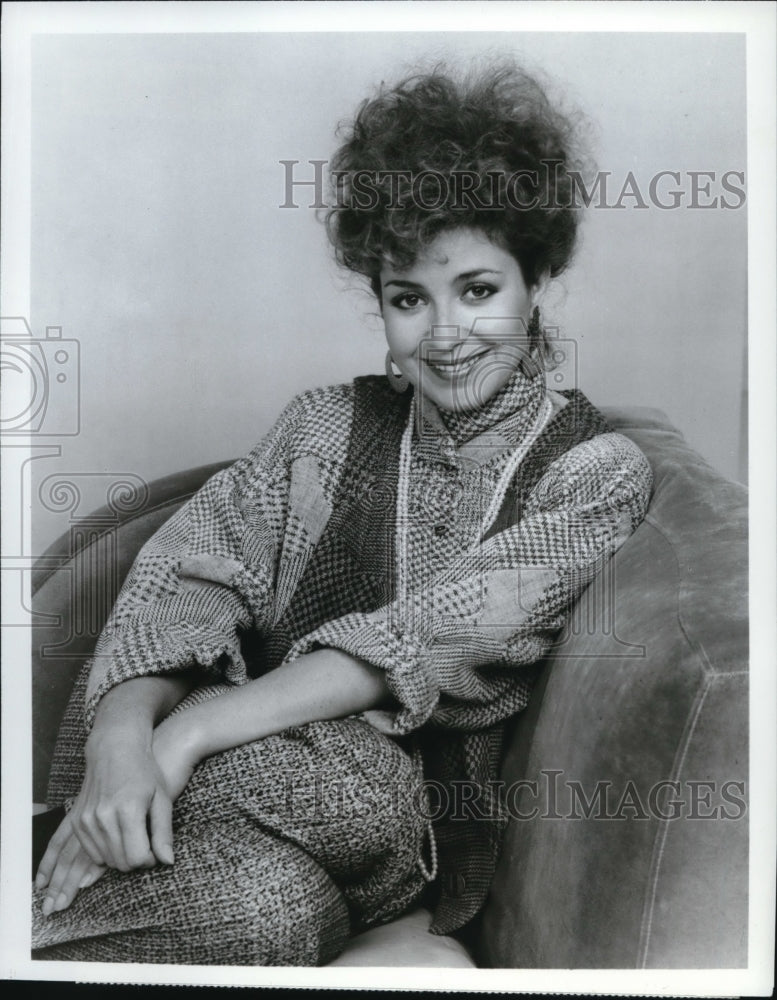 1986 Press Photo Annie Potts in Designing Women - cvp40168- Historic Images