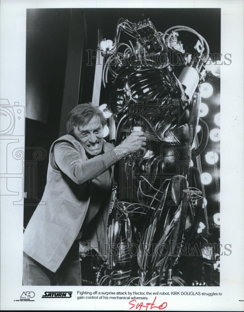 1980 Press Photo Kirk Douglas in Saturn 3 - cvp40203- Historic Images