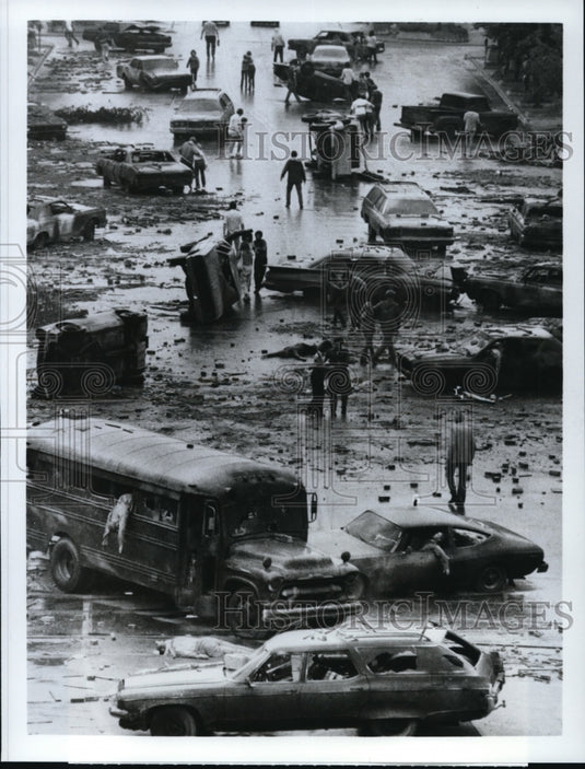 1983 Press Photo "The Day After" - cvp40206- Historic Images